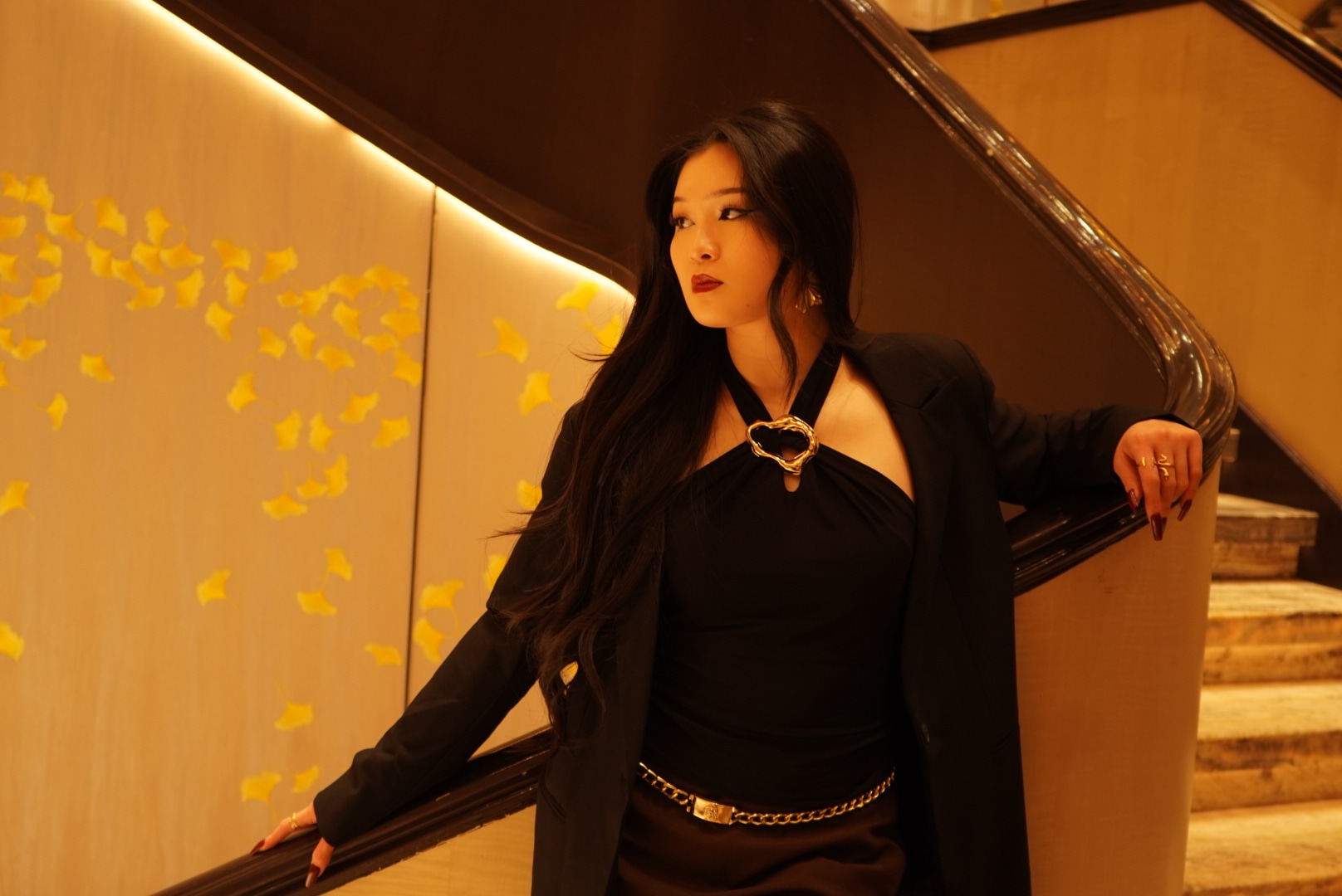 Ceremonial styling in more luminous tones