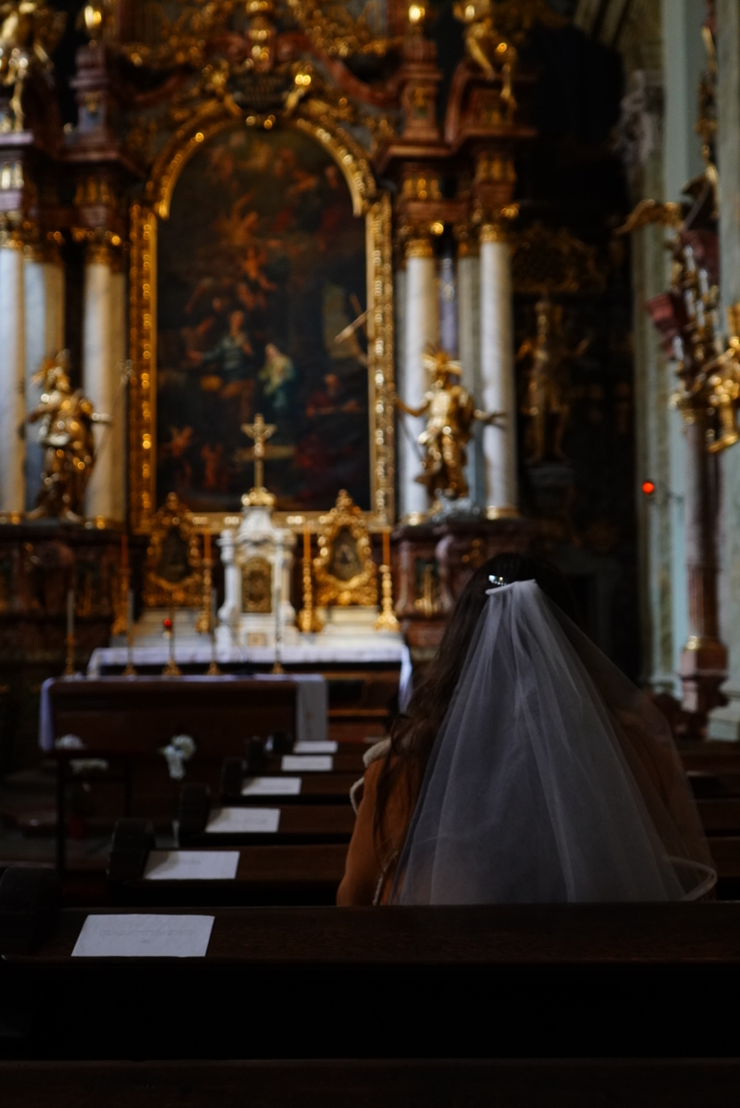 Street moment with layered architecture